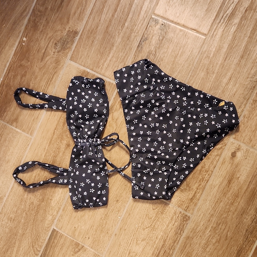 Swimming two pieces set bikini new black